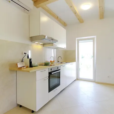 Porat Apartment