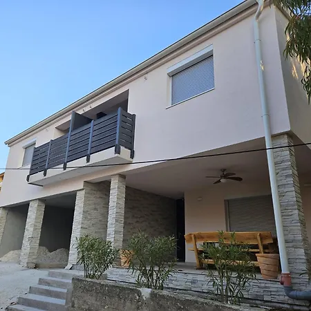 Apartment Porat